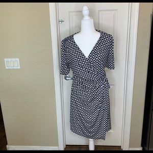 Motherhood Maternity Wrap Dress Black, White, Blue Size Large